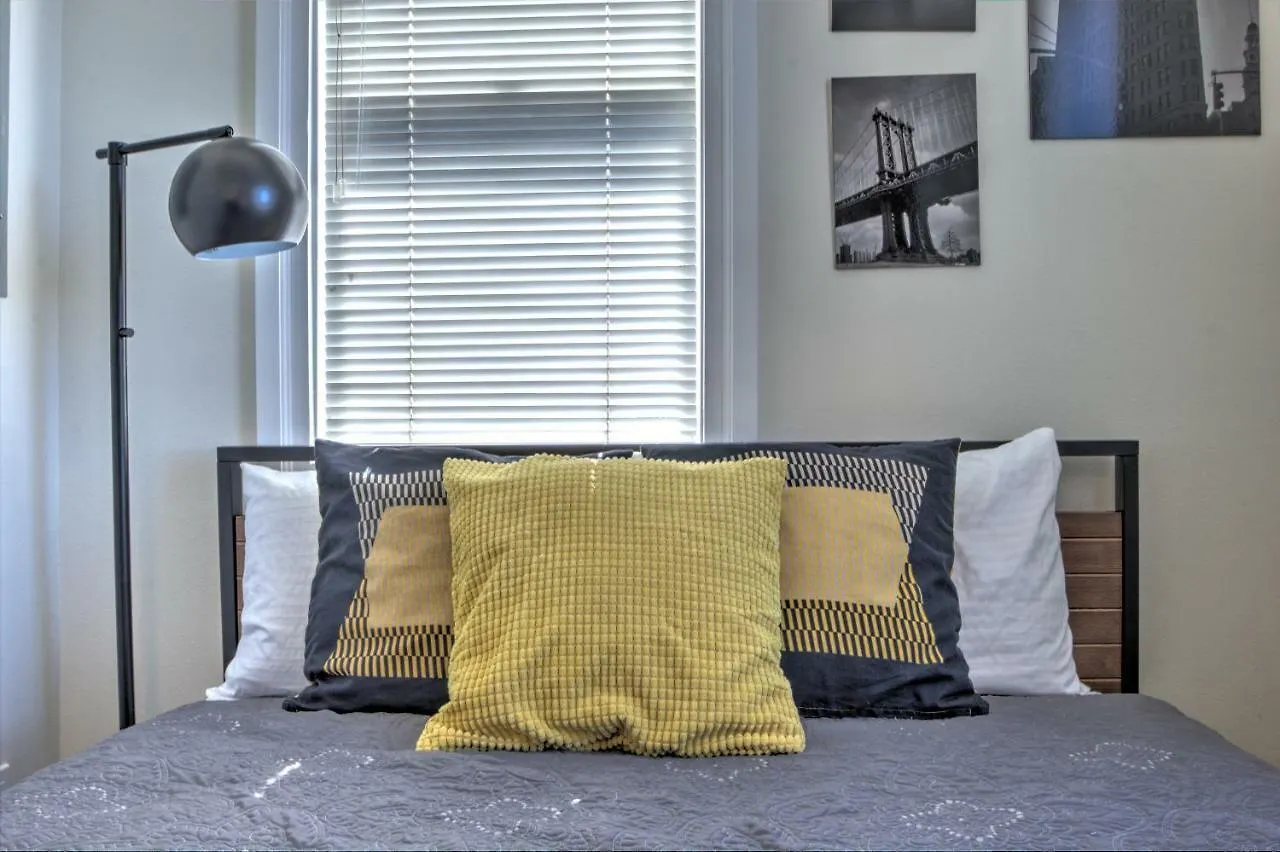 Capitol Hill Luxury Apartments Seattle